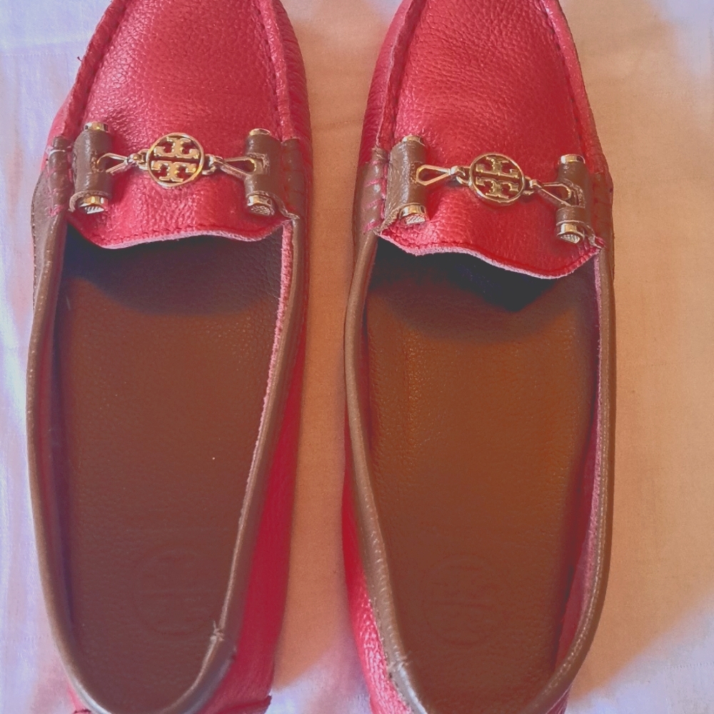 TORY BURCH EUC SIZE 9 SHOES
